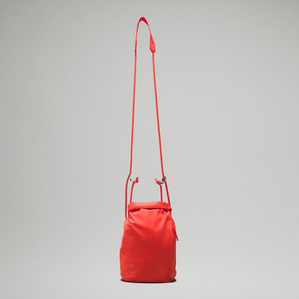 NWT Lululemon Roll-Top Crossbody Bag 3L in Solar Orange $58